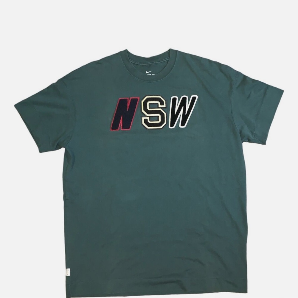 Nike Men's Green T-Shirt